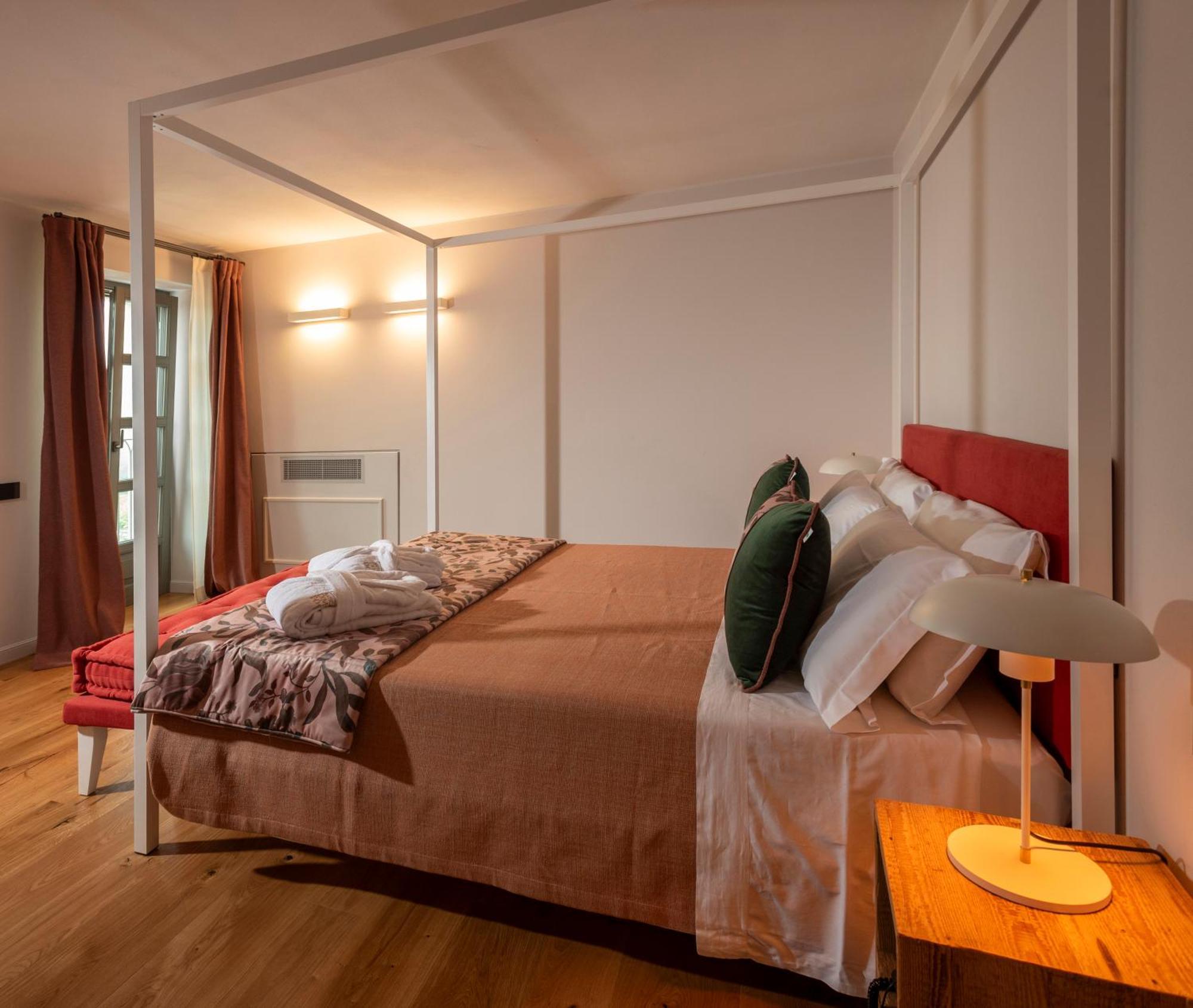 Antica Dimora Dosio Bed & Breakfast La Morra Bagian luar foto