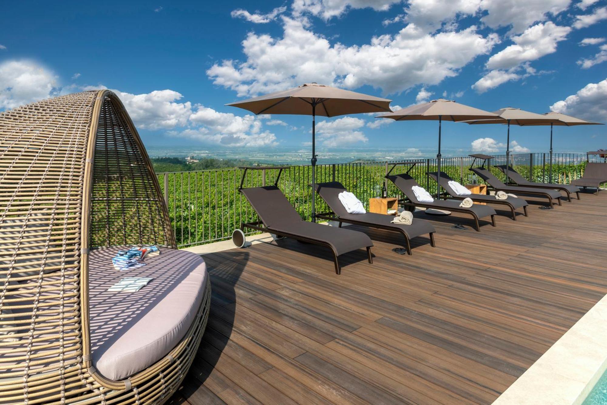 Antica Dimora Dosio Bed & Breakfast La Morra Bagian luar foto