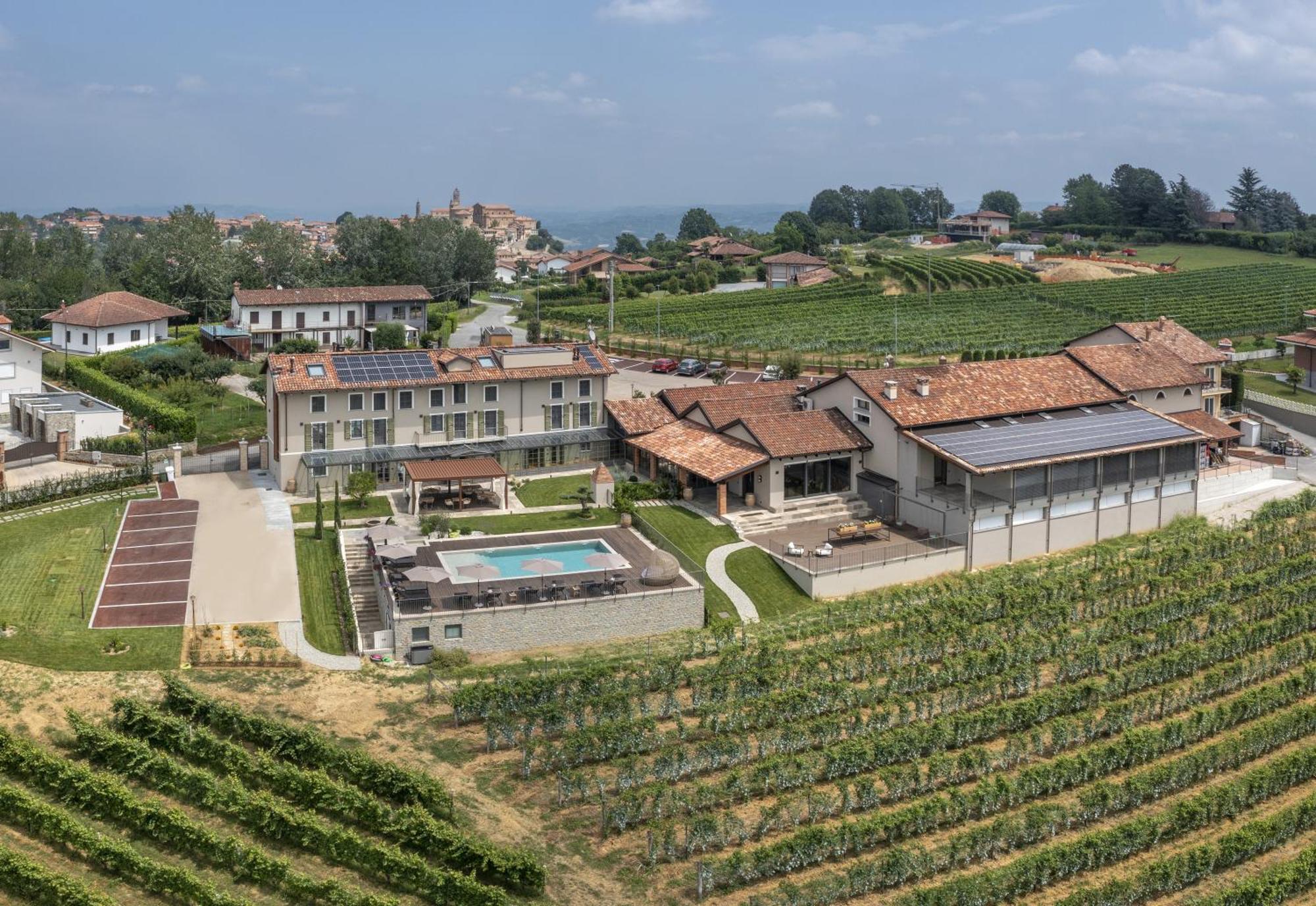 Antica Dimora Dosio Bed & Breakfast La Morra Bagian luar foto