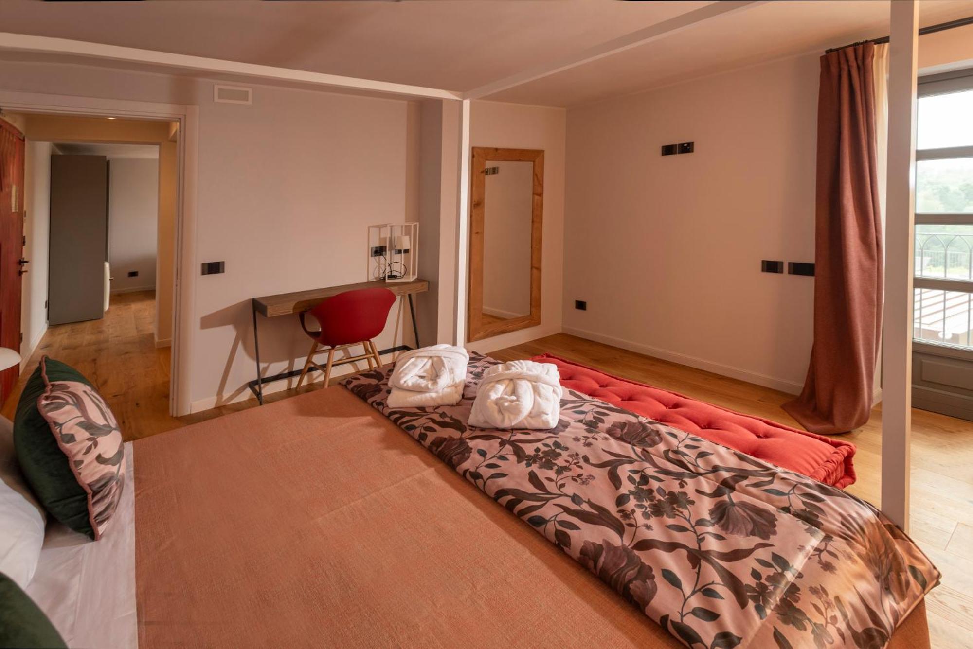 Antica Dimora Dosio Bed & Breakfast La Morra Ruang foto