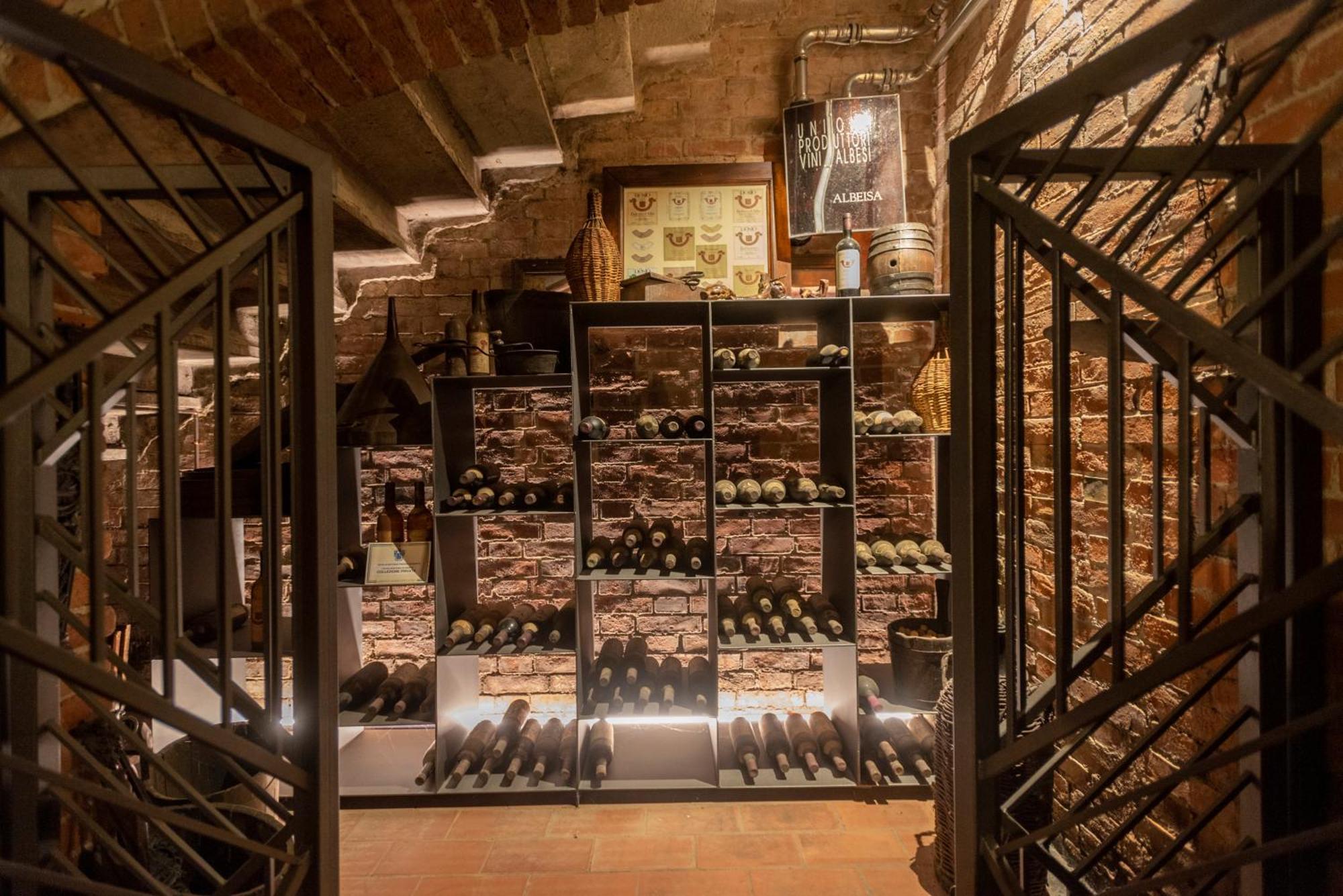 Antica Dimora Dosio Bed & Breakfast La Morra Bagian luar foto