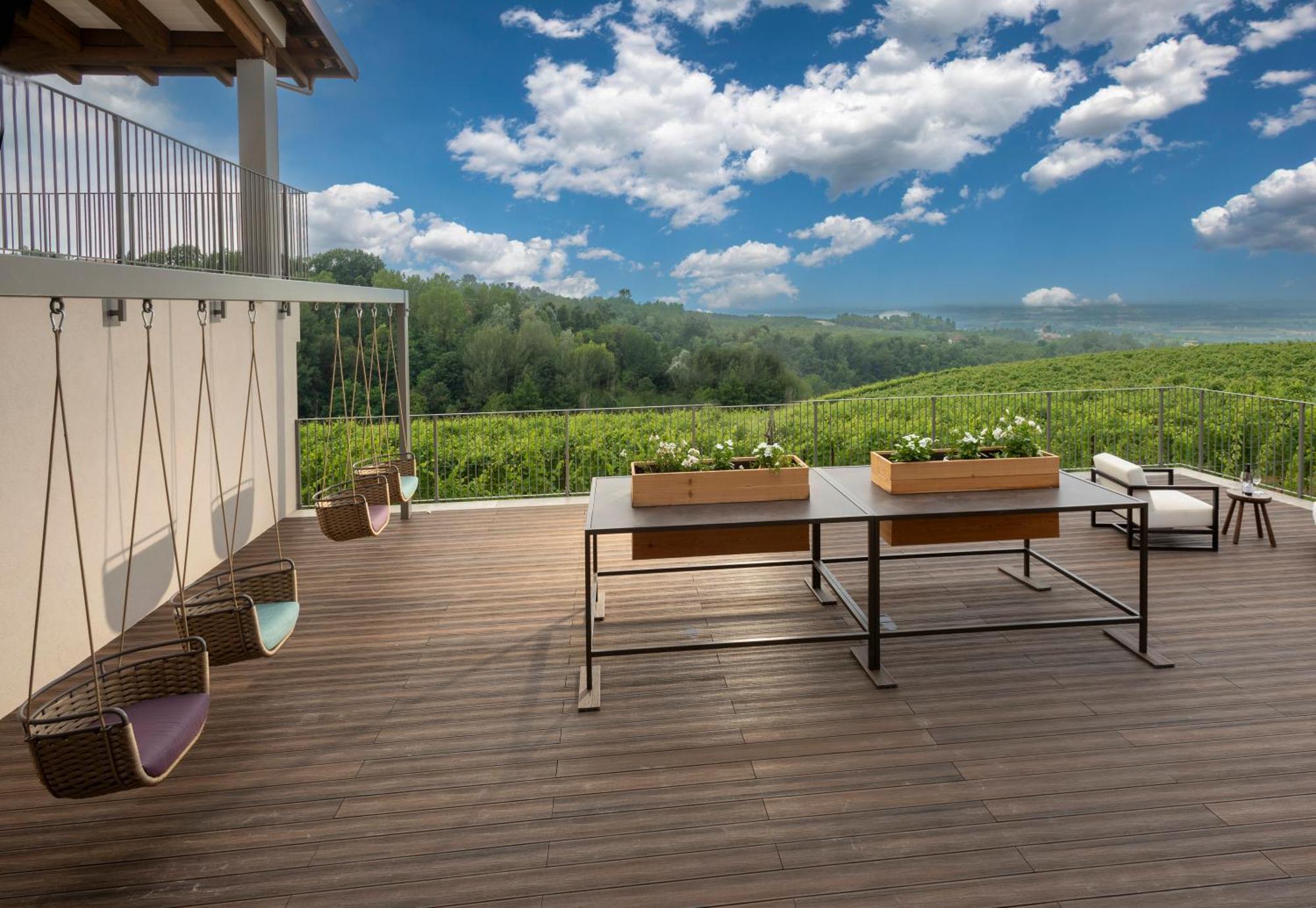 Antica Dimora Dosio Bed & Breakfast La Morra Bagian luar foto