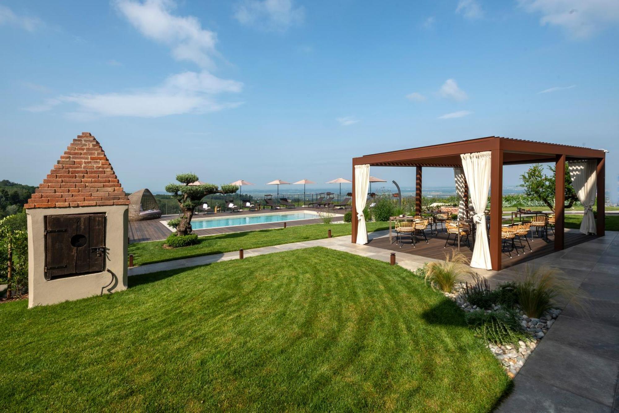 Antica Dimora Dosio Bed & Breakfast La Morra Bagian luar foto